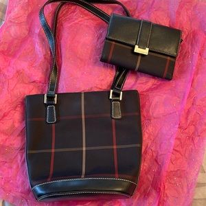 Bucket Style purse and matching wallet